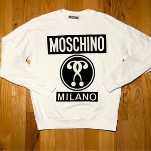 Moschino Milano Runway Logo Sweatshirt 🔥